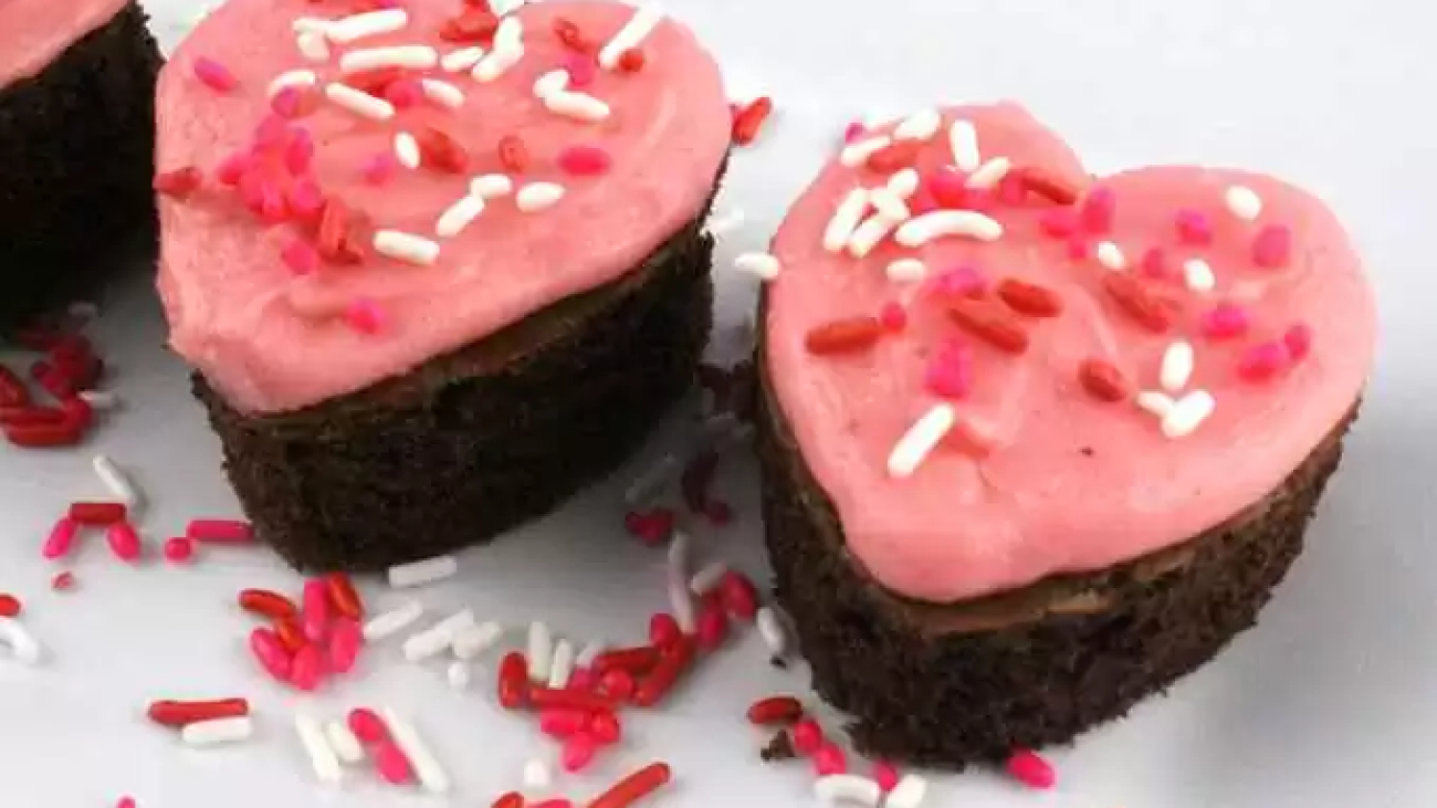 valentines cake bites