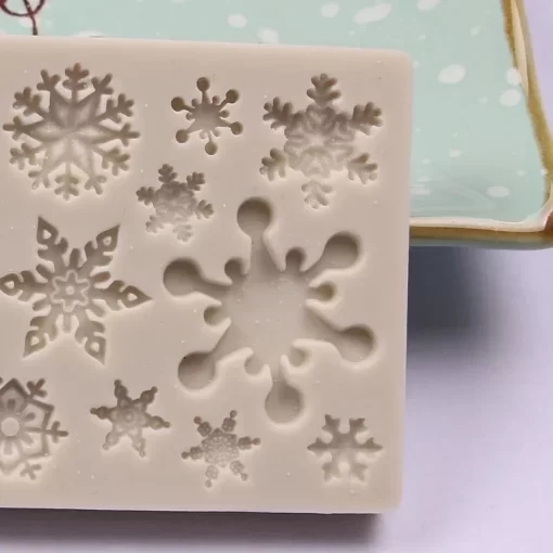 1pcs snowflake shape cake mold