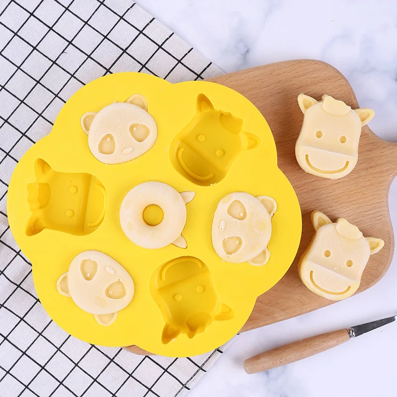 Cartoon Rice Cake Mold