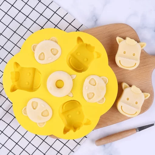 cartoon rice cake mold