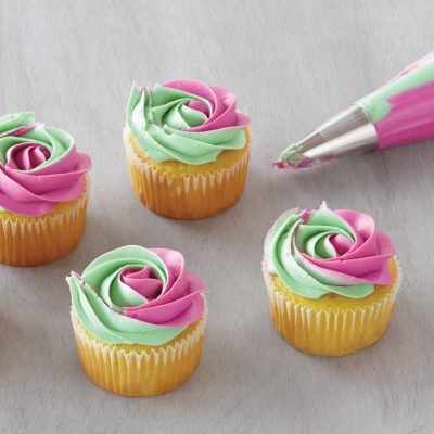 classic swirl piping with buttercream